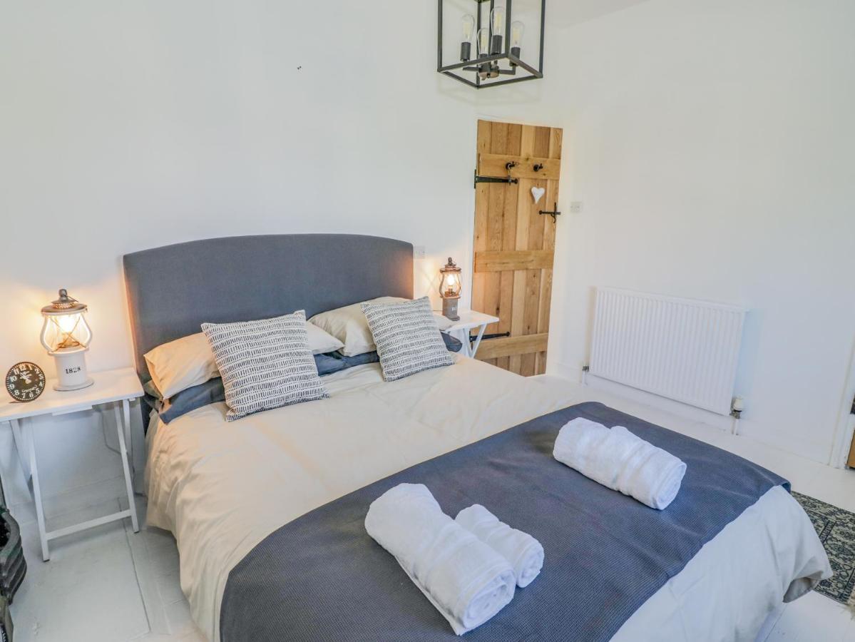 Blossom Cottage Бродуей Екстериор снимка